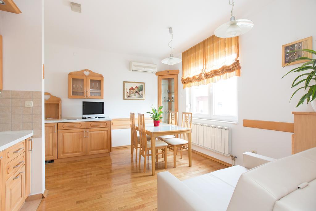Apartman Galileo Apartment *